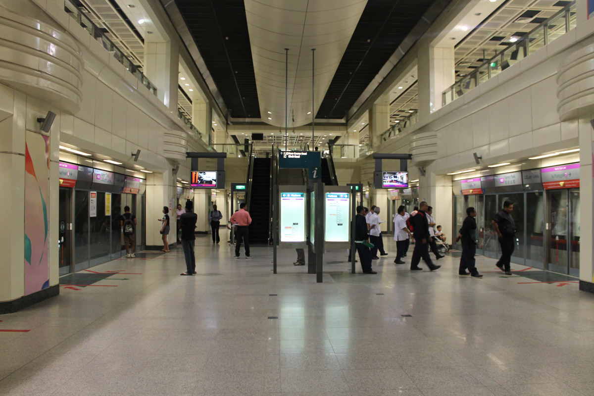 Станция метро в Сингапуре, фото №1